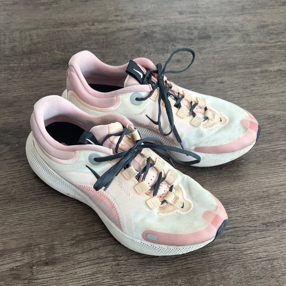 Nike Women’s Light Pink and Black Running Sneakers